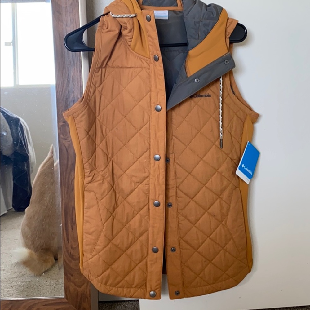 Columbia vest